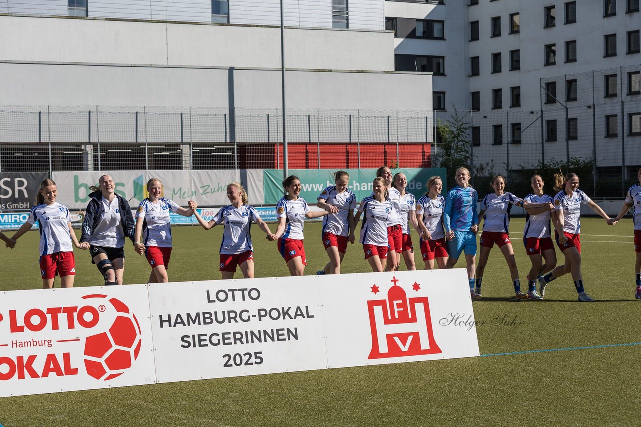 Bild 60 - wBJ Lotto Pokal Finale  Eimsbuetteler TV - Hamburger SV : Ergebnis: 0:3